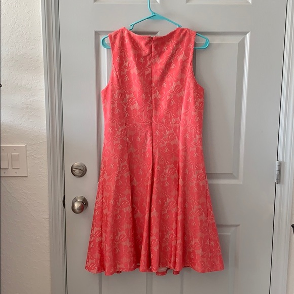 Pink lace dress! - Picture 2 of 3